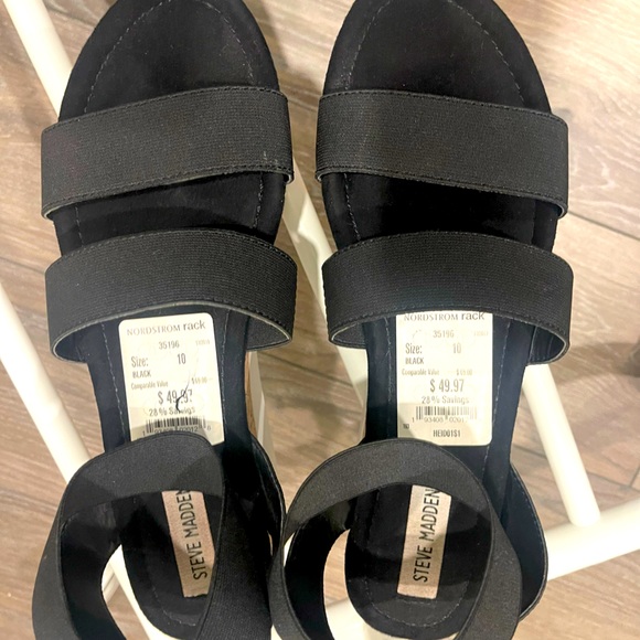 Steve Madden sandals; size 10 - Picture 1 of 3
